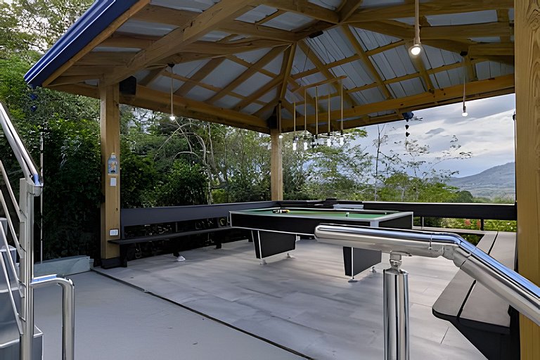 Villa for 10 Pax w/ Pool, BBQ, Firepit & Billiards