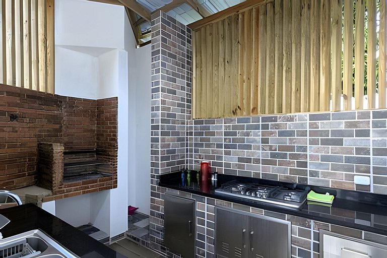 Villa for 10 Pax w/ Pool, BBQ, Firepit & Billiards