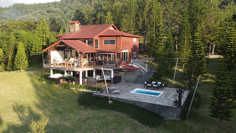 Villa Bartolo, Villa in Jarabacoa with mountain views