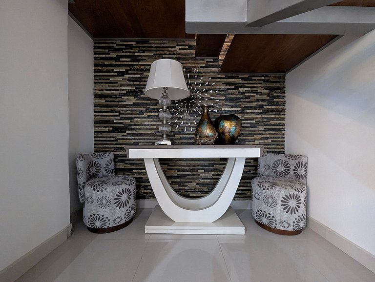 3-level penthouse with sport bar and terrace